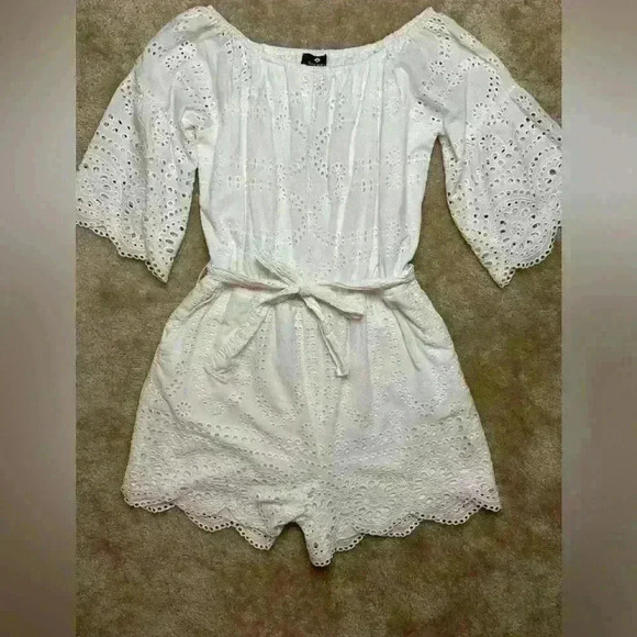 Sperry Cotton eyelet embroidered off the shoulder romper size L - Picture 2 of 8